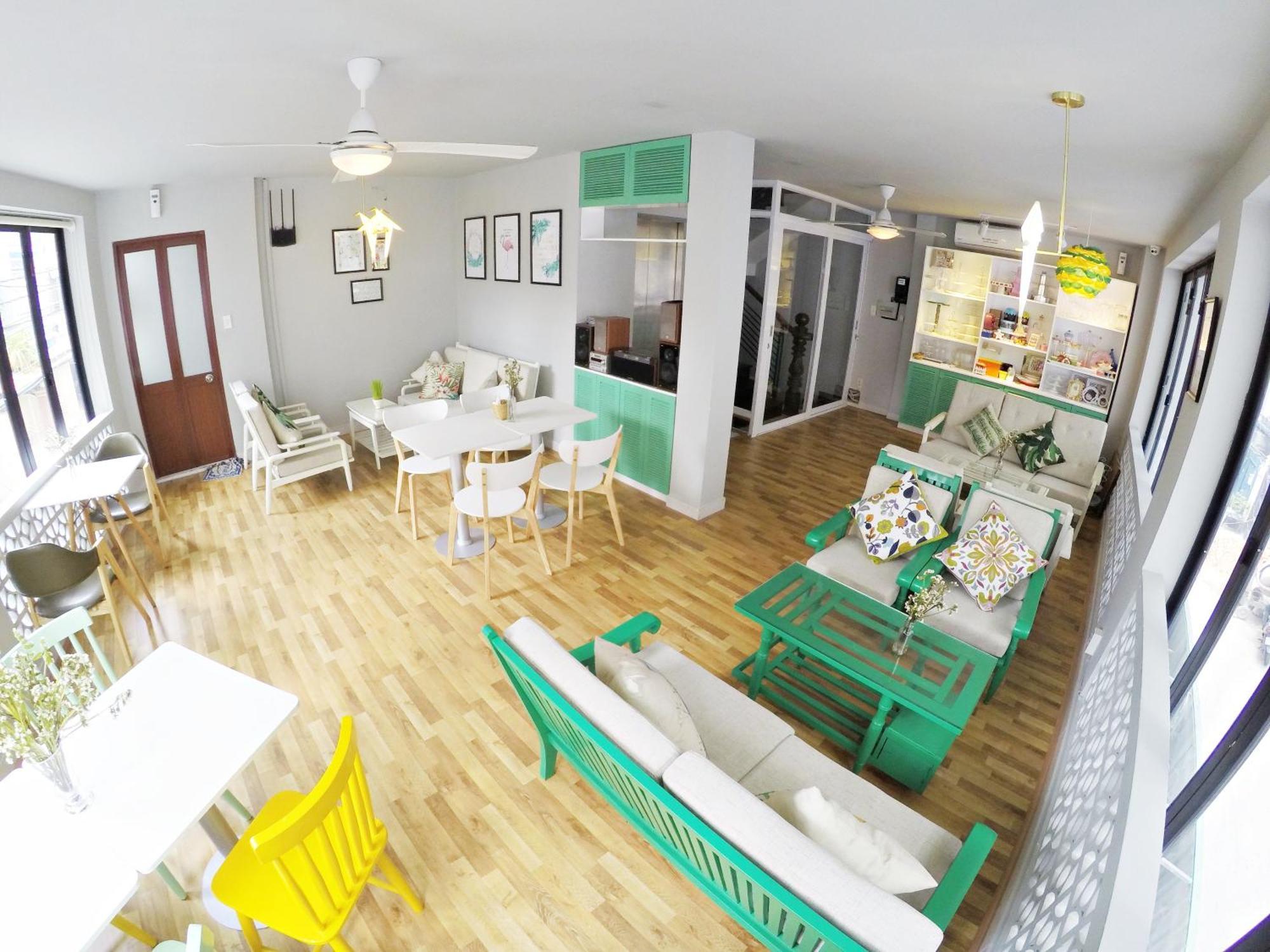 Happy Coffee Guesthouse ホーチミン市 エクステリア 写真